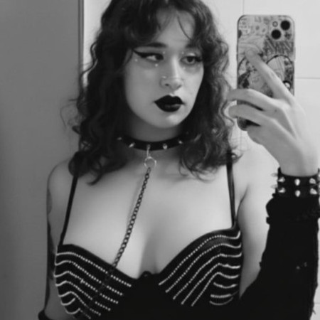 Laura99's avatar